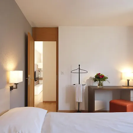 Serviced By Solaria Aparthotel