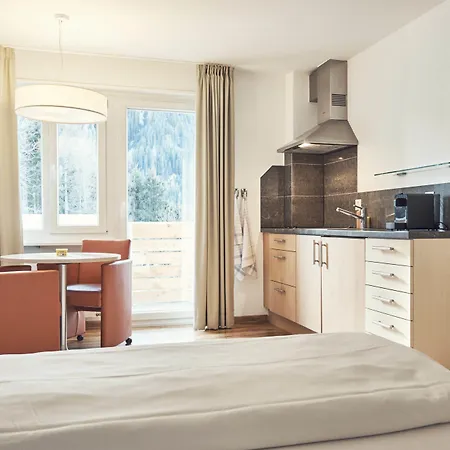 Serviced By Solaria Aparthotel 3*