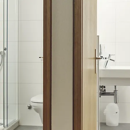 Serviced By Solaria Aparthotel 3*