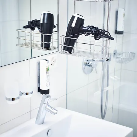 Serviced By Solaria Aparthotel 3*