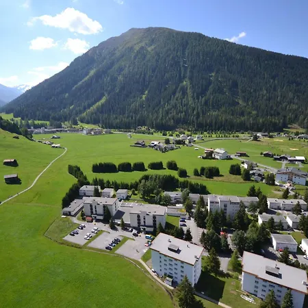 Serviced By Solaria Aparthotel 3*