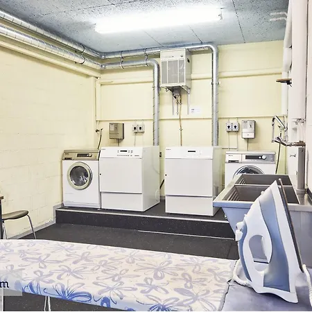 Serviced By Solaria דאבוס