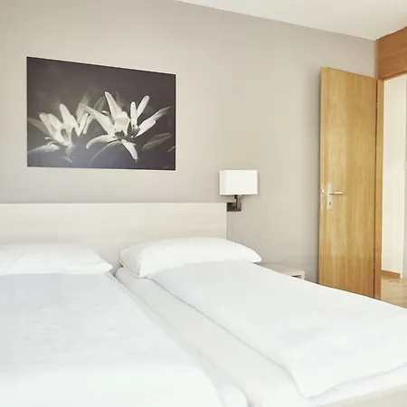 Serviced By Solaria アパートホテル ダヴォス・プラッツ