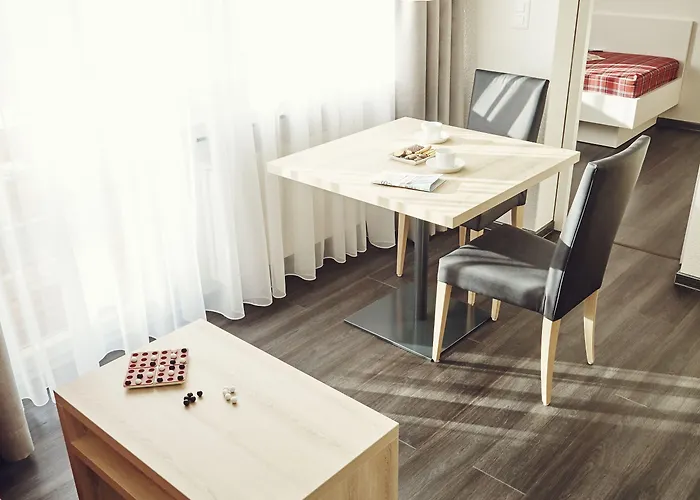 باي سولاريا المخدومة دافوس