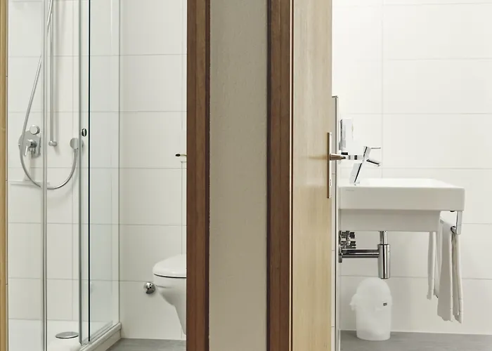 Serviced By Solaria מלון דירות 3*