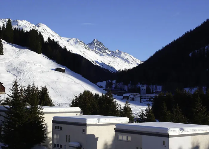 باي سولاريا المخدومة 3* دافوس