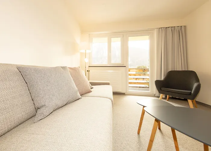 شقة فندقية باي سولاريا المخدومة 3*