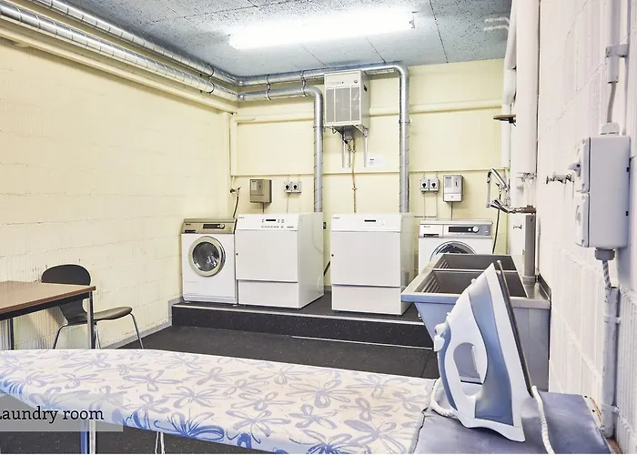 Serviced By Solaria דאבוס